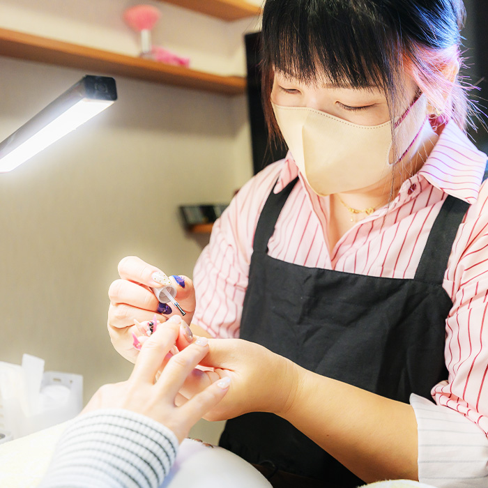 長持ちをお約束するネイルケア